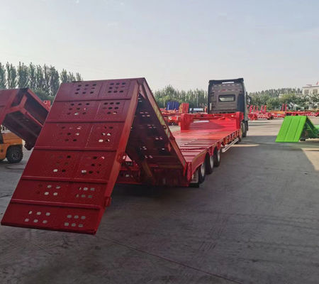 Van Type Hydraulic Steering 3 Axle Low Bed Trailer For Oversized Cargo Transport