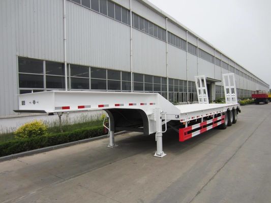 60T 3 Axle Low Bed Trailer Low Platform Trailers With 28 Tires Steel Material