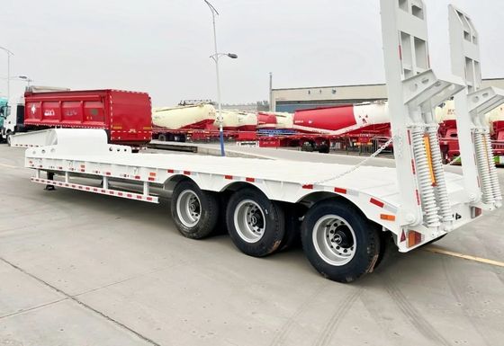 40-60 Tons Extendable Low Bed Trailer Low Loader Semi Trailer With Robust Construction